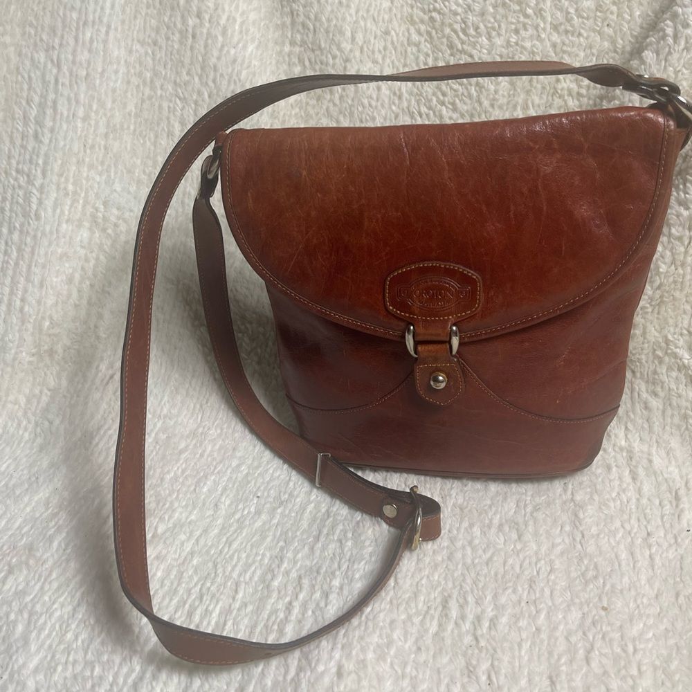 Oroton Vintage leather Tan bucket style crossbody bag gold tone accent..